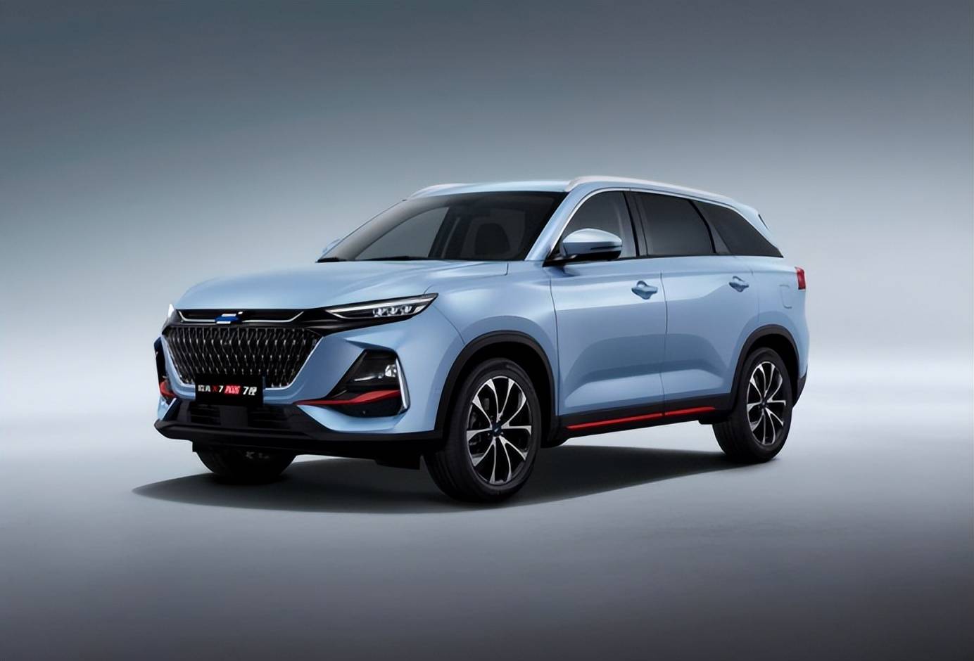 十万级就能买大7座SUV(图5)